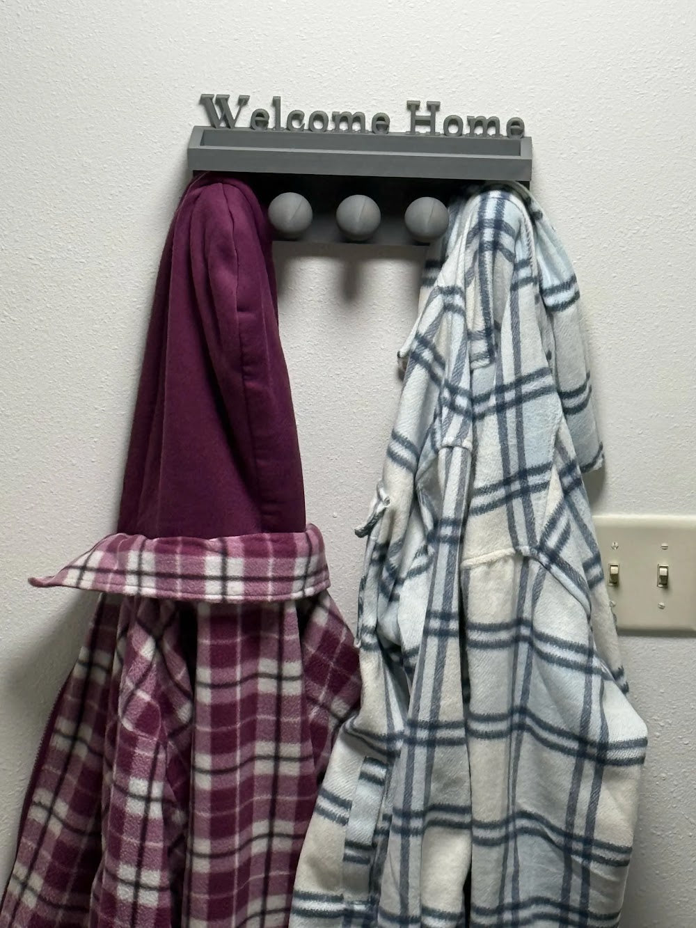 Coat hanger with Shelf