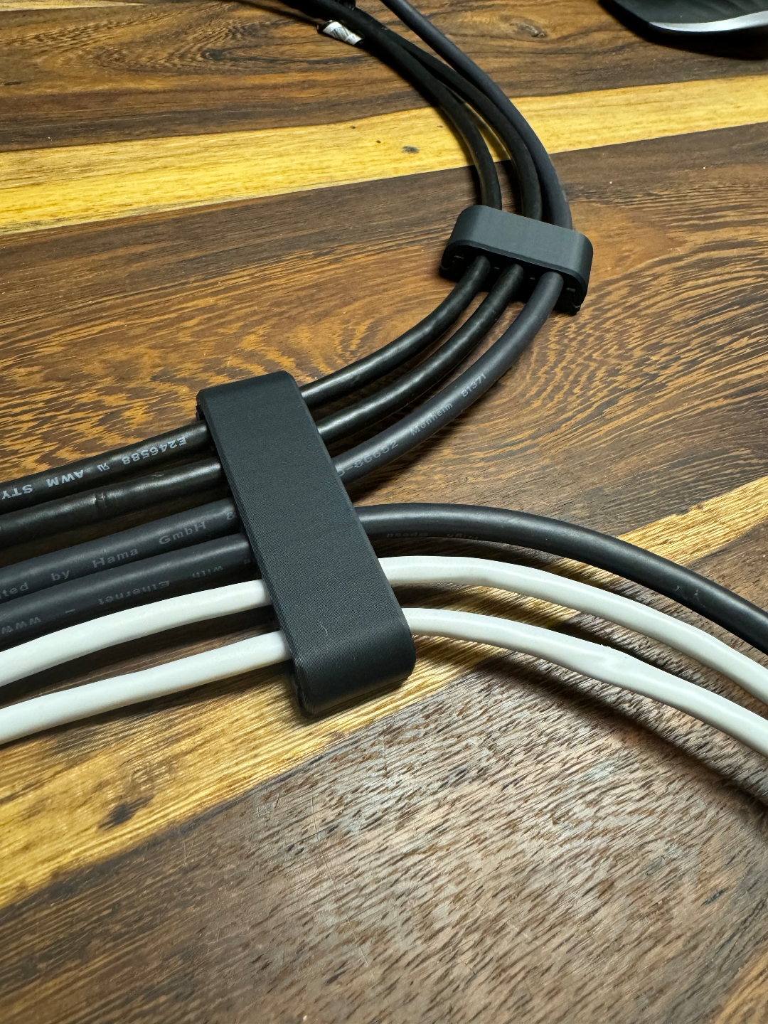 Cable organiser