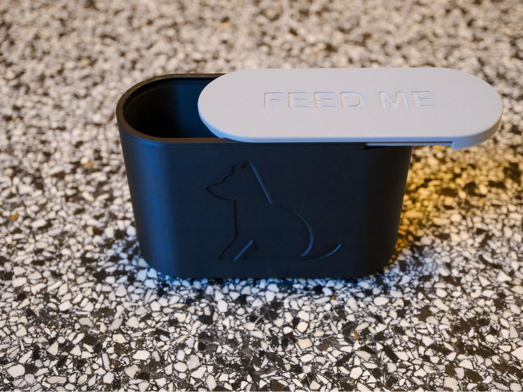 Pet food storage box