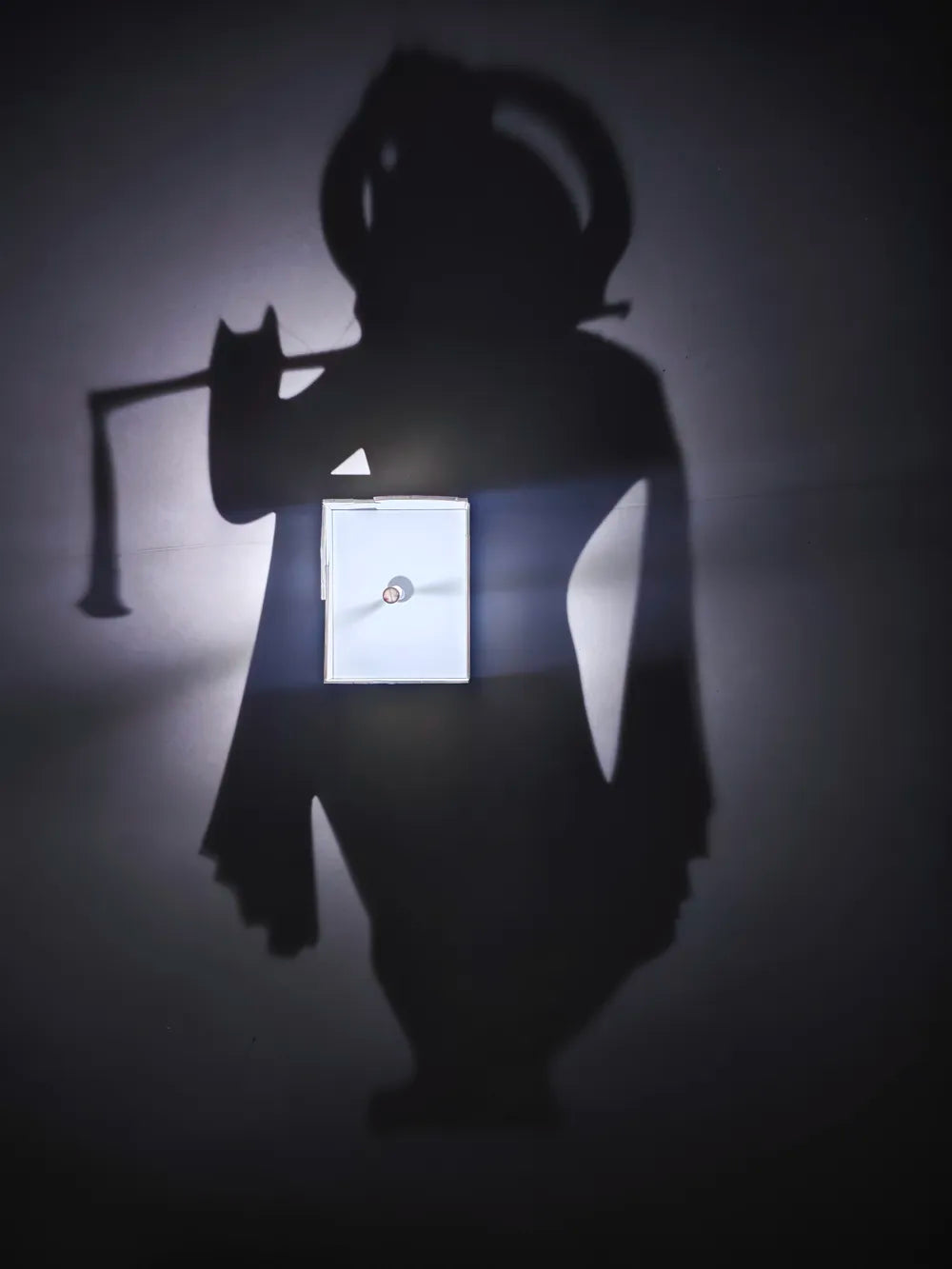 Shiva Krishna Silhouette Lamp close-up – 3D Printed Glowing Devotional Lamp by FOFUS Irinjalakuda Kerala