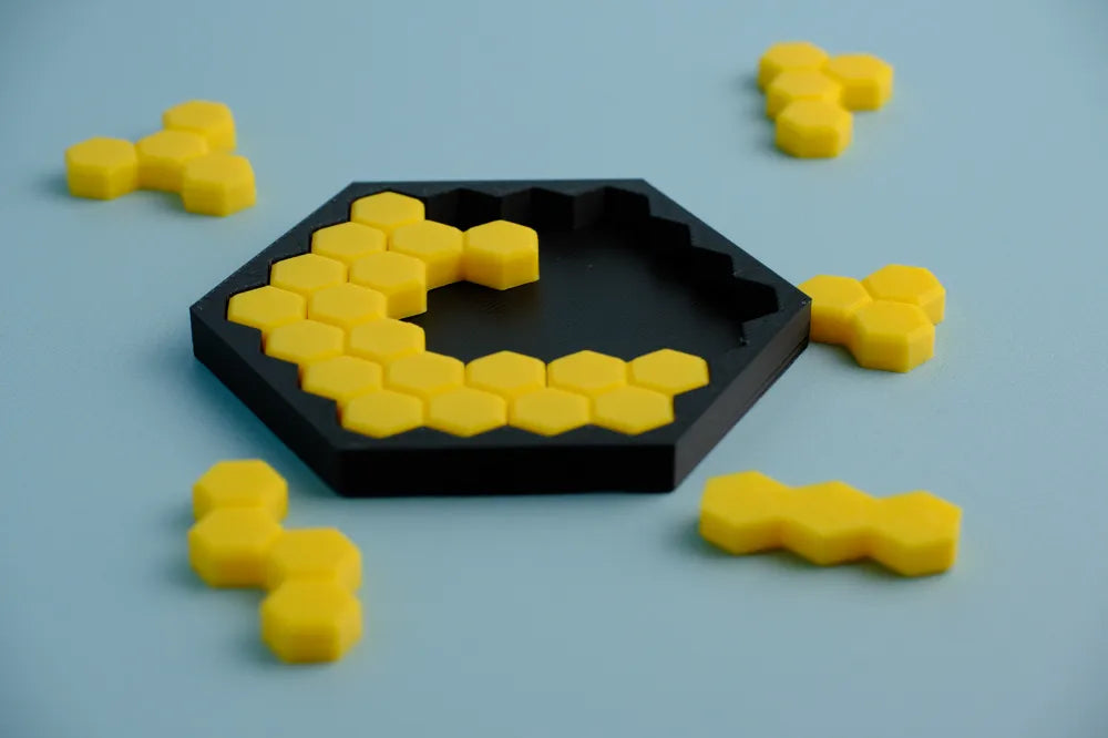 Bee Honeycomb Puzzle detail – 3D Printed Nature Brain Teaser by MAYANS FOFUS Kerala