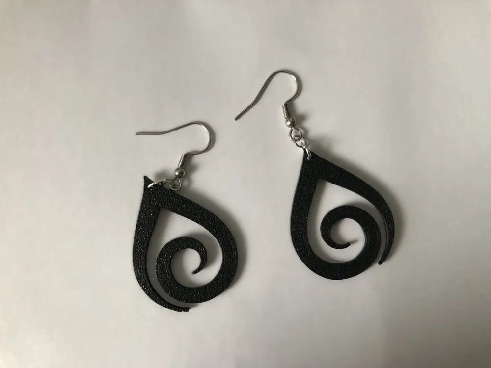 Spiral in a Drop Earrings angle – 3D Printed Teardrop Spiral Jewellery by FOFUS Kerala