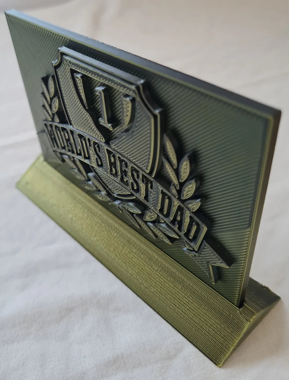 Father's Day Plaque World's Best Dad angle – 3D Printed Father's Day Wall Plaque by FOFUS Kerala