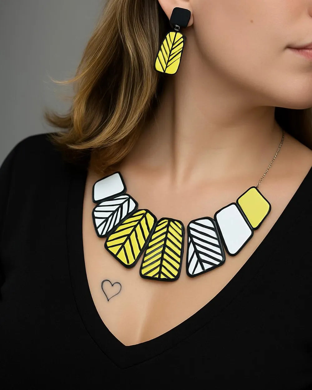 Geometric Pendant Earring Set angle – 3D Printed Matching Jewellery by FOFUS Kerala