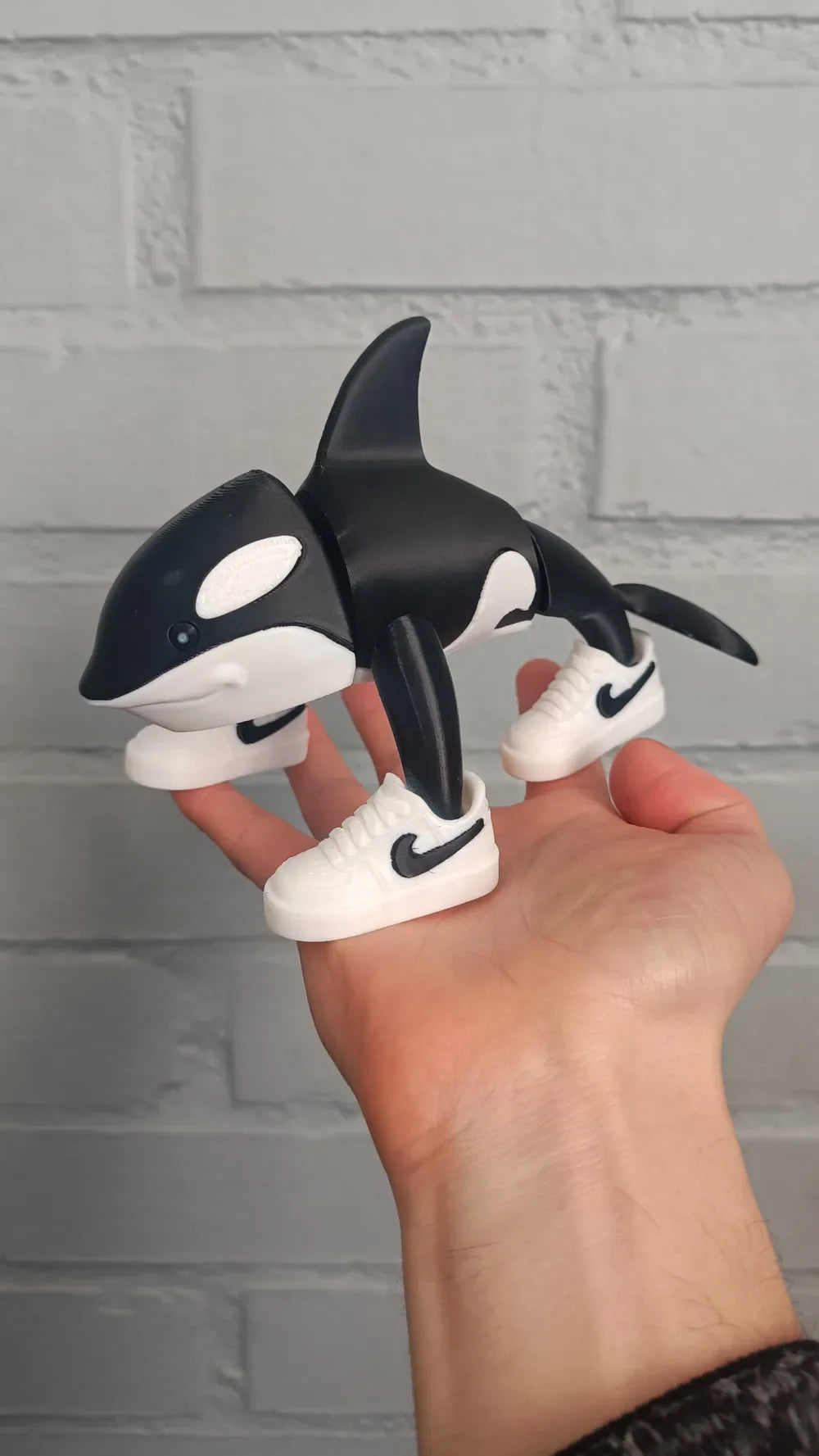 Orcalero Orcala articulated toy