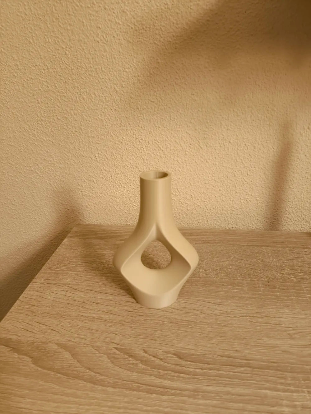 Modern Decorative Vase angle – 3D Printed Clean Line Vase by FOFUS Kerala