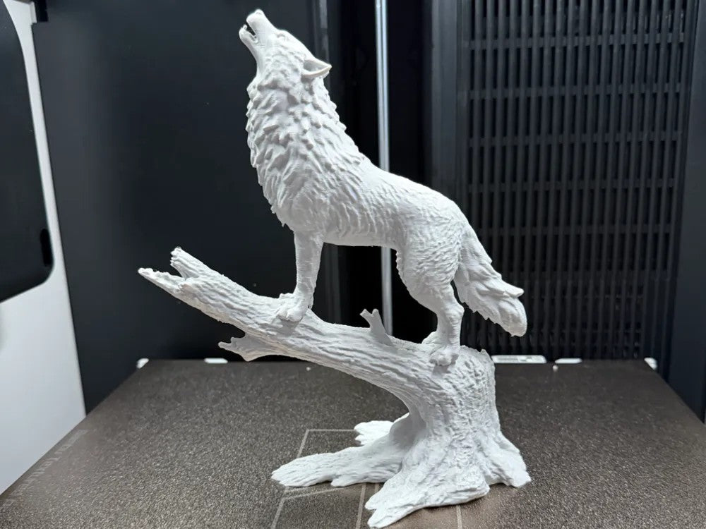 Howling Wolf