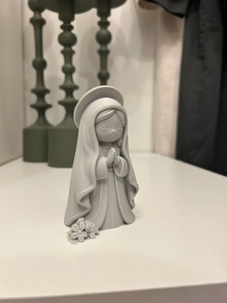 Virgin Mary Praying Figurine angle – Premium 3D Printed Marian Devotional Art by FOFUS Kerala