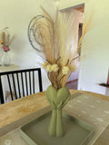 3D printed Hands Holding Heart Vase – Valentine's Day Dried Flower Decor by FOFUS