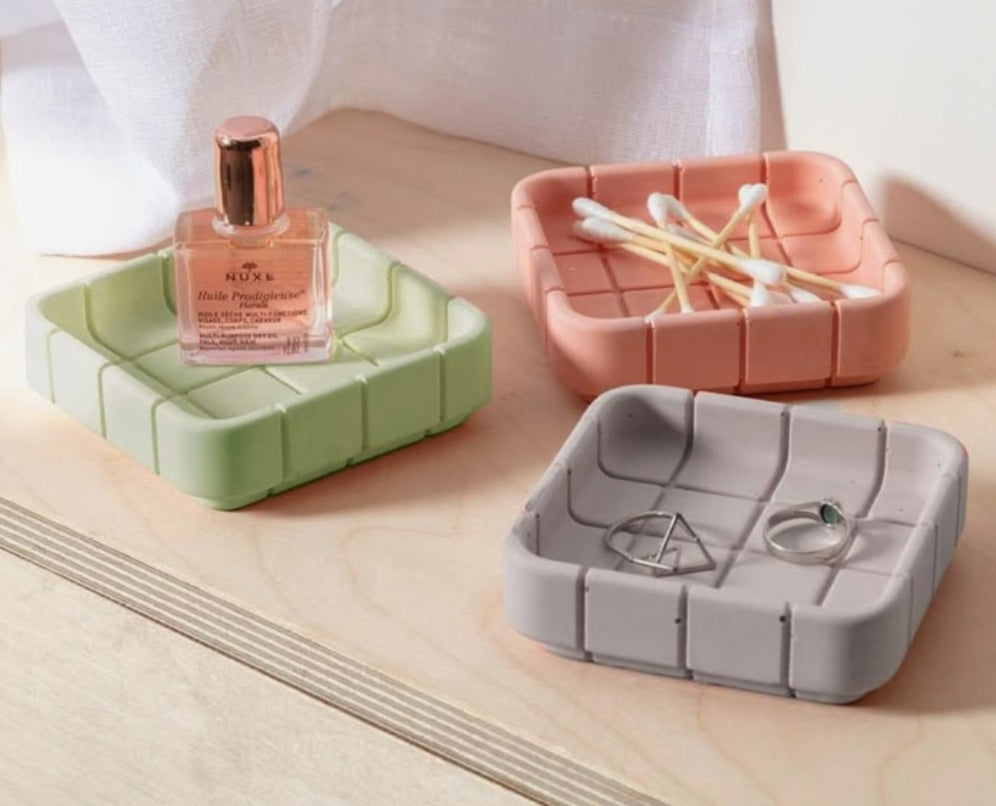 Multipurpose trays