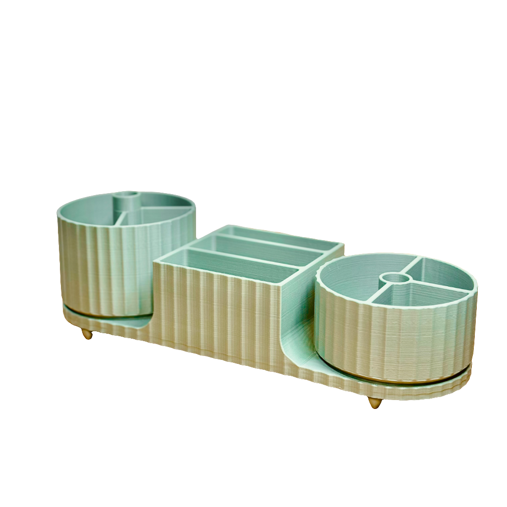 Spinning bathroom organiser