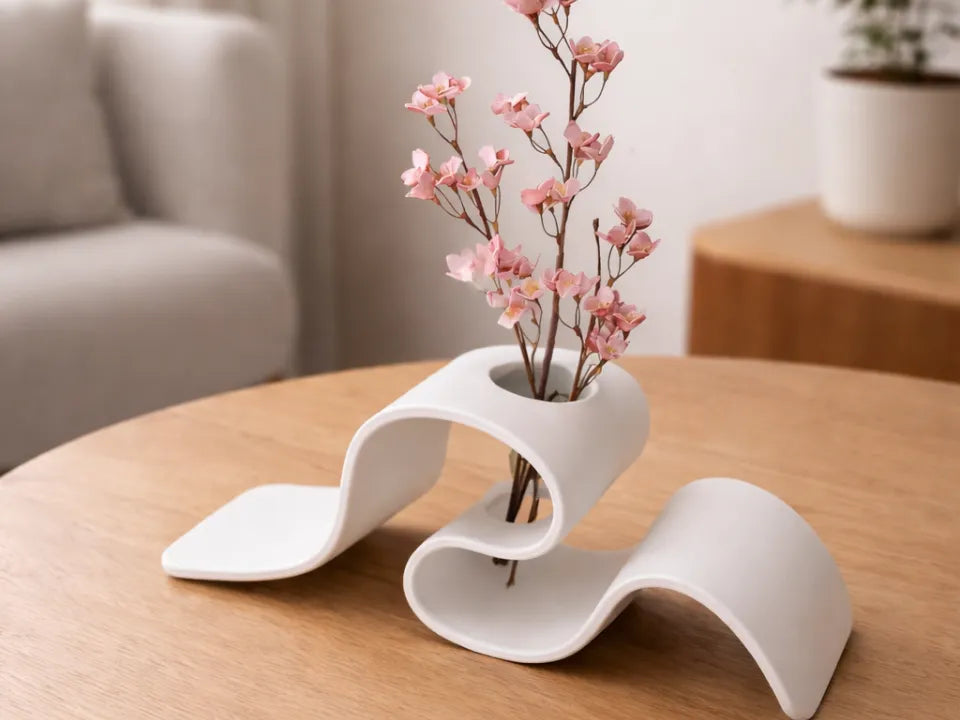 Minimal Wave Dry Flower Holder – 3D Printed Wave-Form Dried Flower Vase by FOFUS, Thrissur Kerala