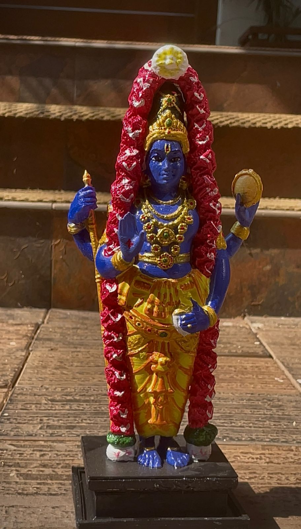 Sangameshan Bharathan Large Idol side view – Premium Kerala Deity Sculpture by FOFUS Thrissur